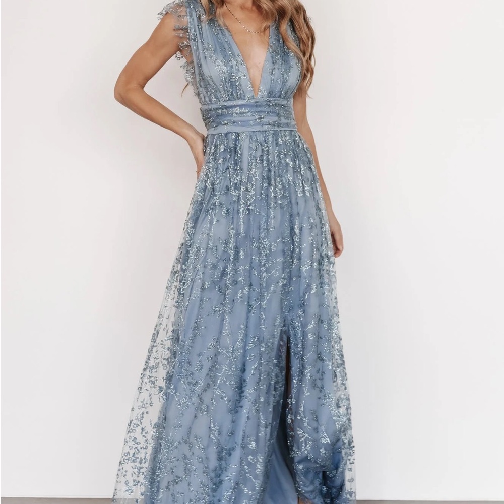 Elegant Blue Evening Gown